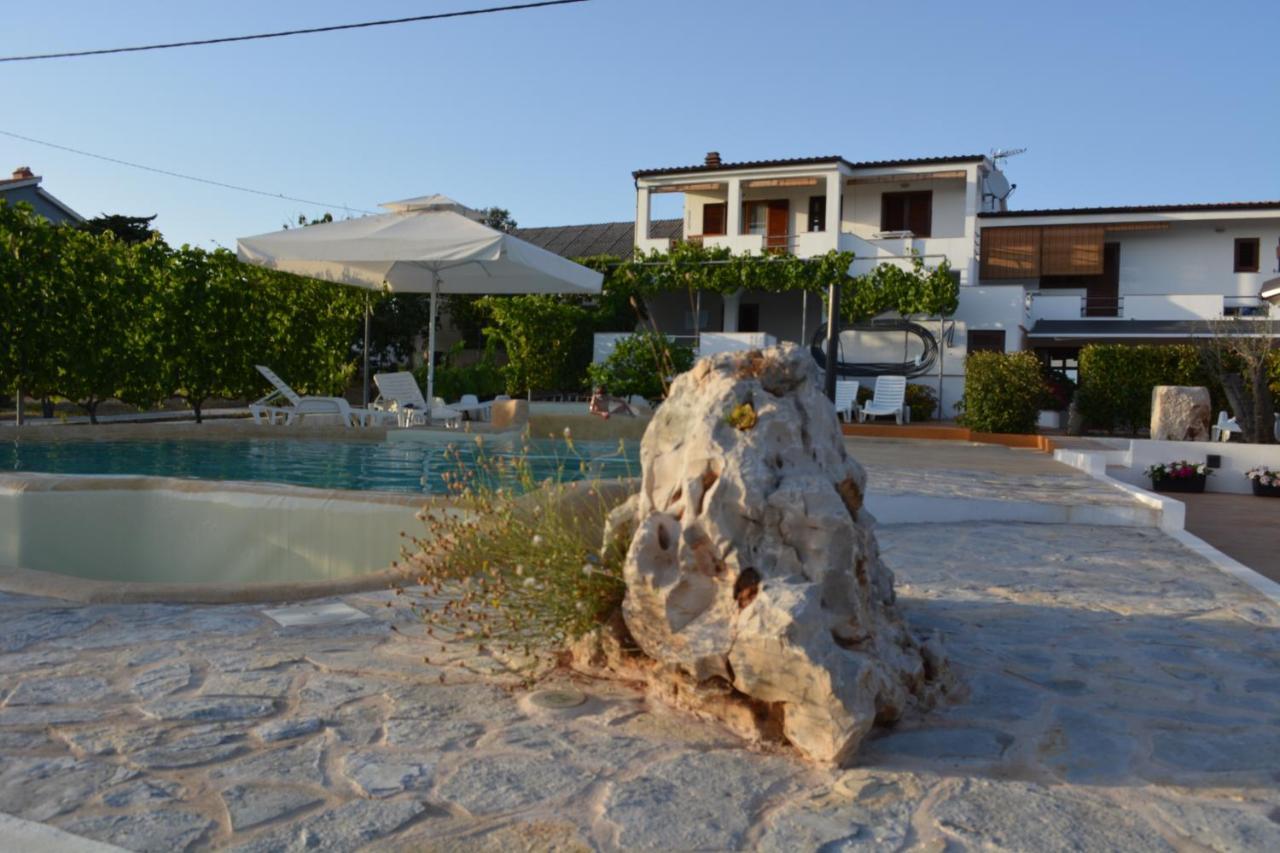 Apartments Goran Vir Exterior foto