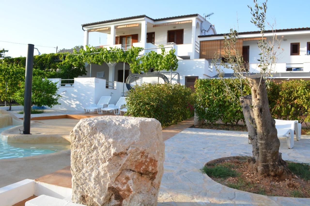 Apartments Goran Vir Exterior foto